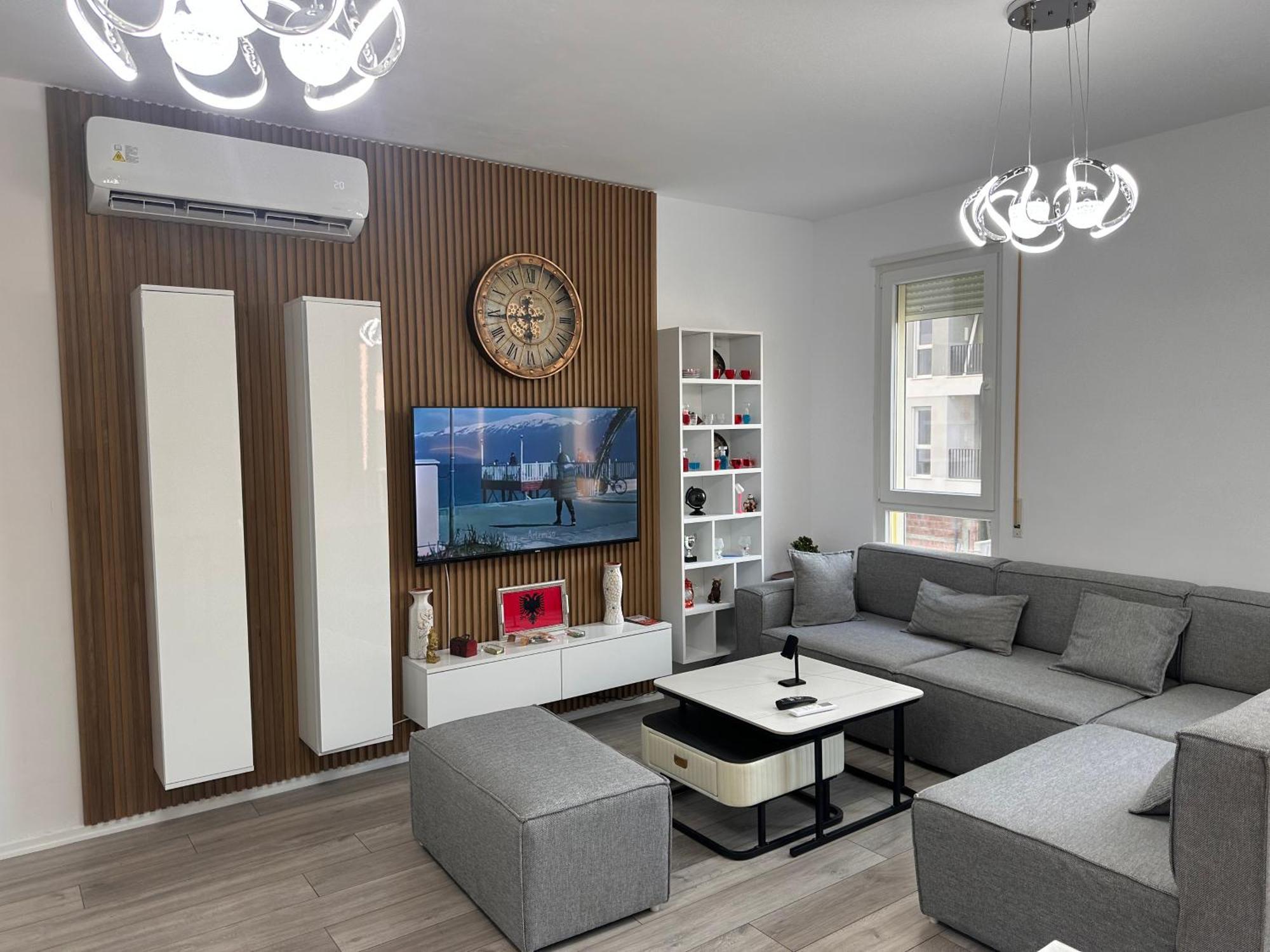 Bratti'S Apartment Near Tirana Center And Mother Teresa Airport المظهر الخارجي الصورة